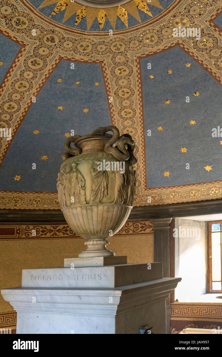 Interior of St Bernards Well showing Greek Urn and ceiling detail, near Dean Village on the Water of Leith, Edinburgh, Scotland Stock Photo