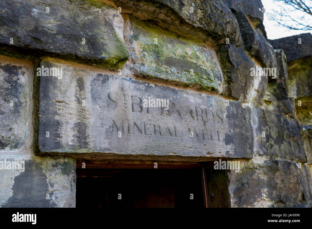 Entrance to St Bernards Well, near Dean Village on the Water of Leith, Edinburgh, Scotland Stock Photo