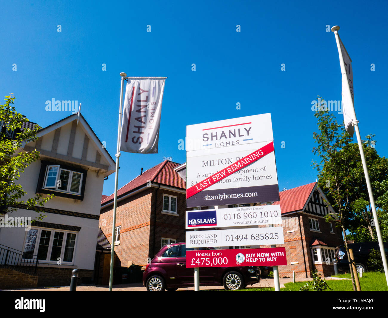 New Housing Development, Purley-on-Thames, Reading, Berkshire, England Stock Photo