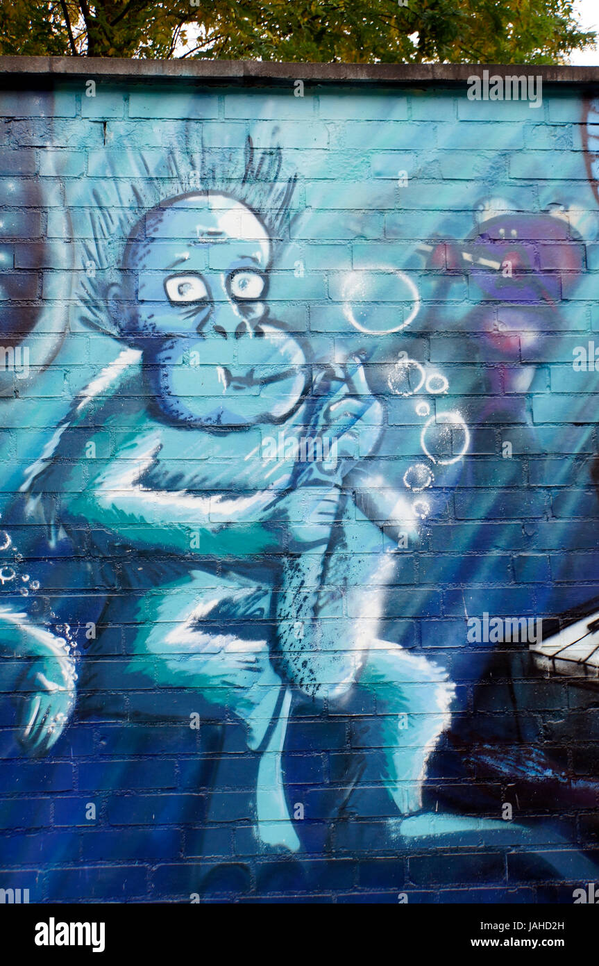 künstlerisches Graffito an der Außenmauer des Kölner Zoo, Nordrhein-Westfalen, Deutschland, Köln Stock Photo