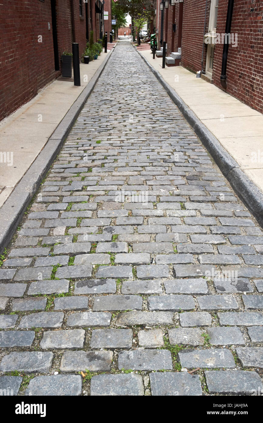 narrow cobblestones alley cuthbert street in the old city of Philadelphia USA Stock Photo