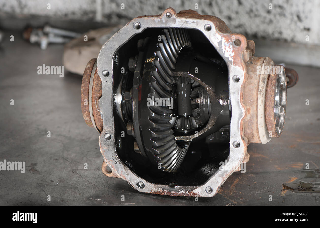 Open differential in housing Stock Photo Alamy