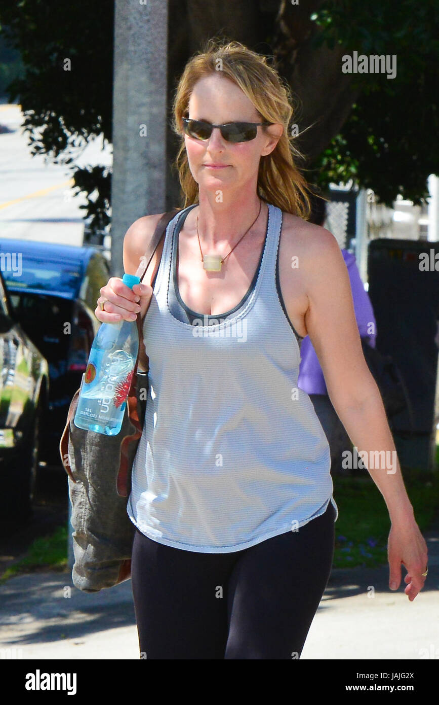 Helen hunt 2017 hi-res stock photography and images - Alamy