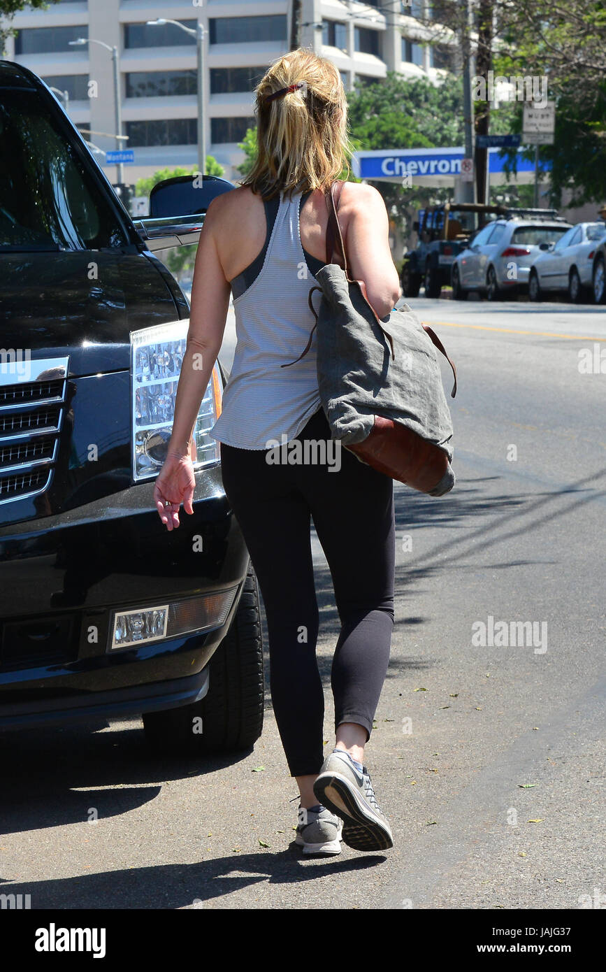 Helen hunt 2017 hi-res stock photography and images - Alamy