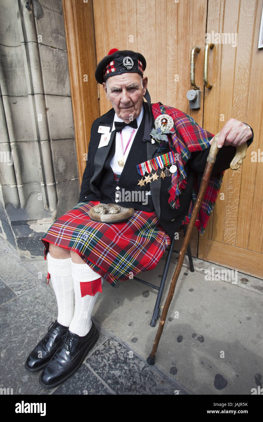 Scotland,Edinburgh,The royal Mile,man in traditional clothes Stock