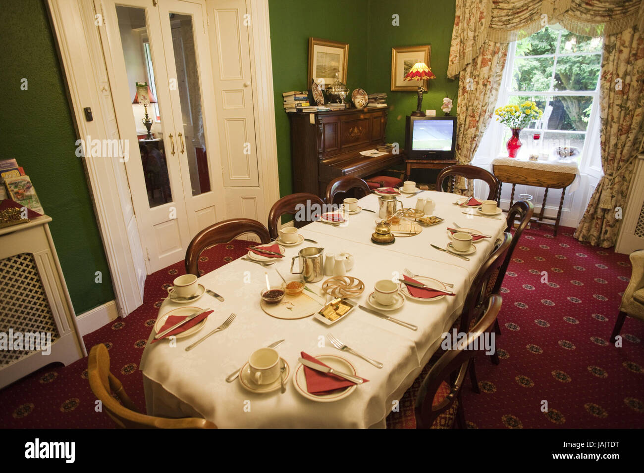 Overnight boarding hires stock photography and images Alamy