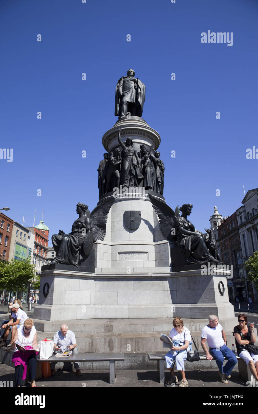 Ireland,Dublin,O'Connell Street,monument,statue of Daniel O'Connell Stock Photo Alamy