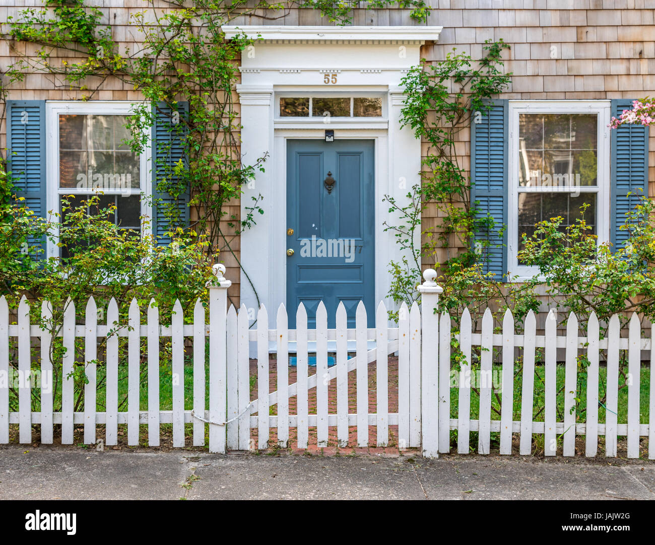 Sag Harbor village home with blue door in Sag Harbor, NY Stock Photo