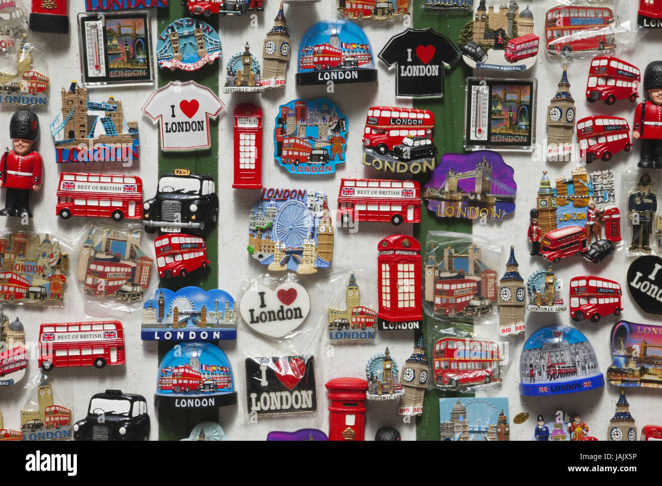 London souvenir fridge magnets london hi-res stock photography and - Page 2 - Alamy