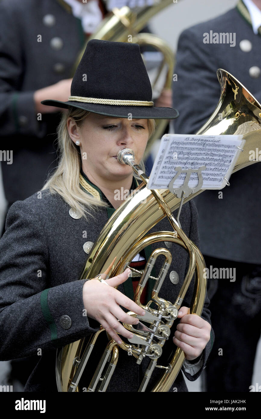 Woman with tuba hi-res stock photography and images - Alamy