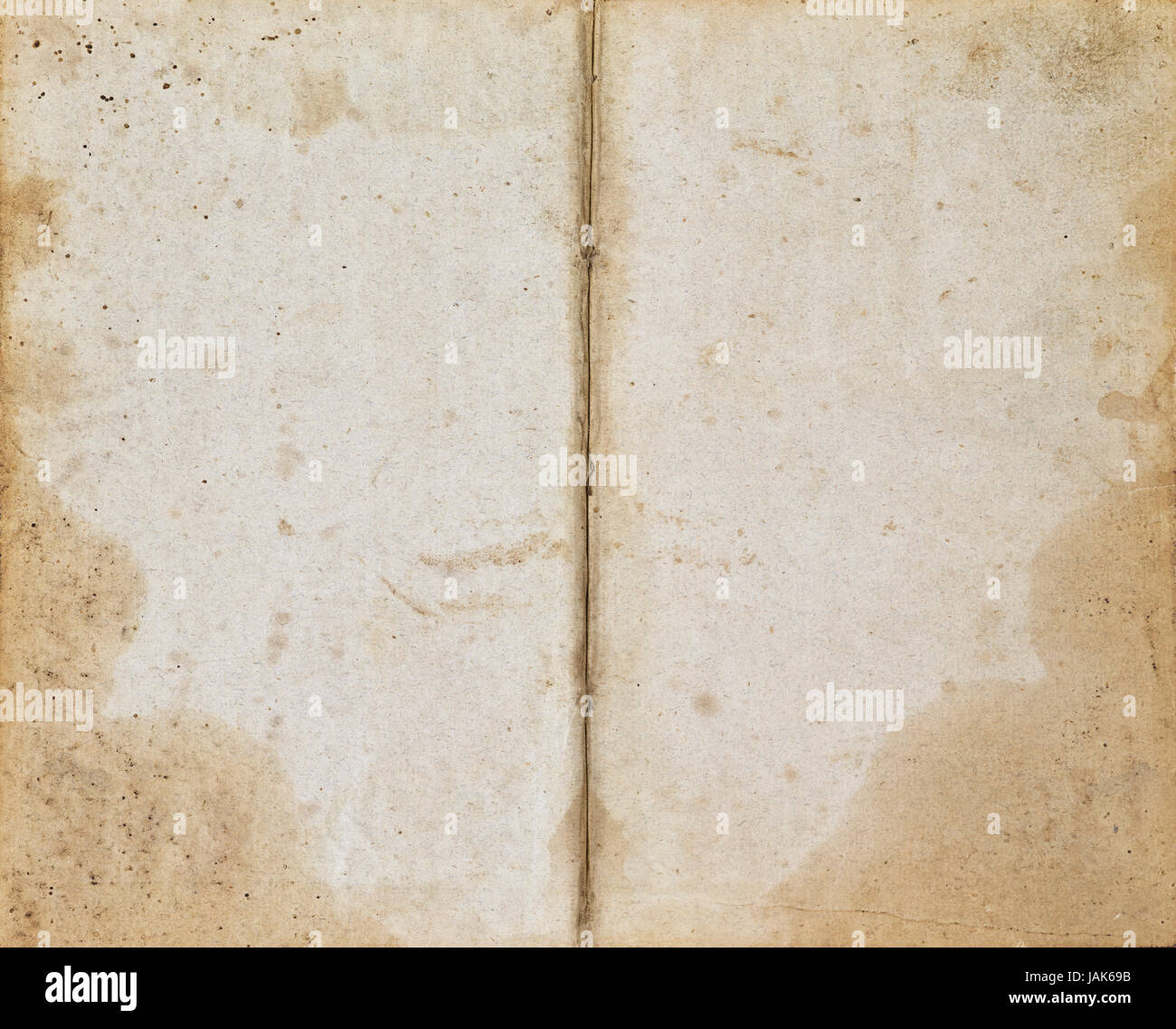 Braunes Altes Papier Auf Altem Geoffnetem Buch Stock Photo Alamy