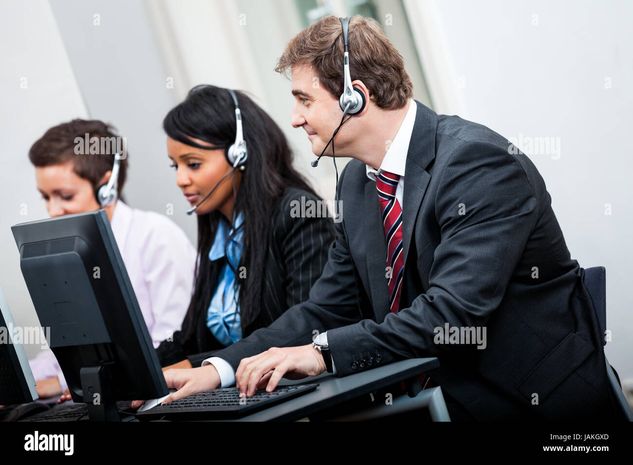 Callcenter mensch computer hi-res stock photography and images - Alamy