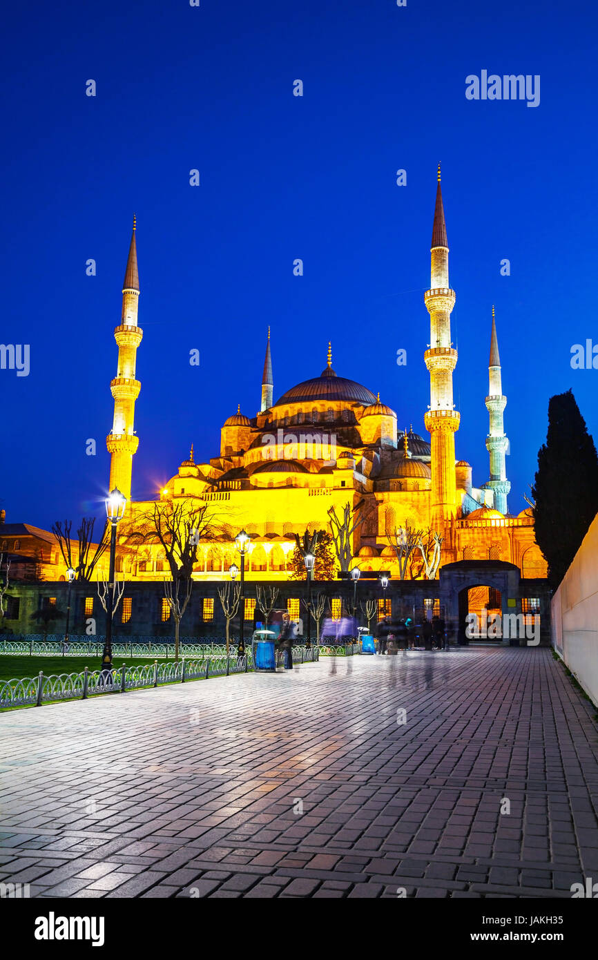 Sultan Ahmed Mosque (Blue Mosque) in Istanbul at the night time Stock ...