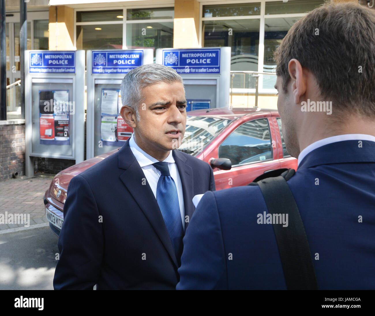 Mayor of London Sadiq Khan talks to the media outside Brixton police station, south London, after meeting officers who were involved in the immediate response to the terrorist attack at London Bridge. Stock Photo