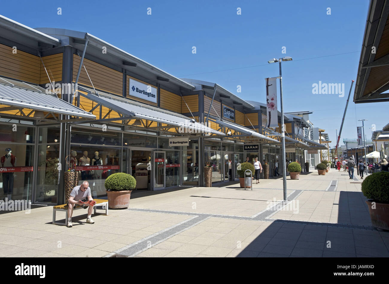 Factory outlet net curtains hi-res stock photography and images - Alamy