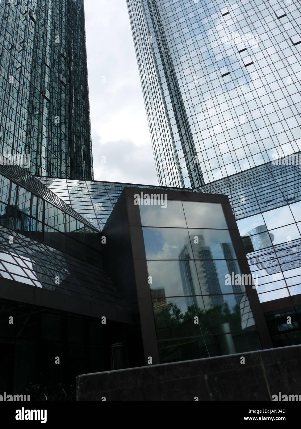 Financial District In Frankfurt Am Main Stock Photo Alamy financial-district-in-frankfurt-am-main-stock-photo-alamy
