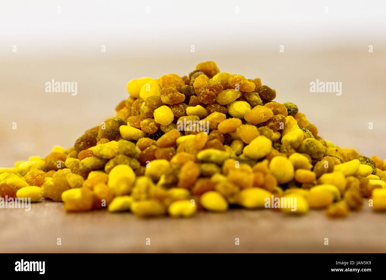 Close up of a pile of pollen Stock Photo - Alamy