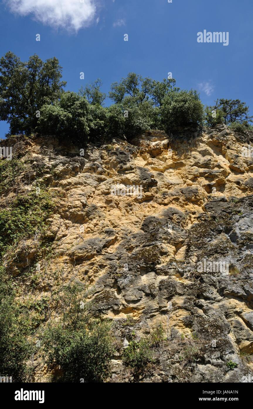 France, Dordogne, cliff Stock Photo Alamy