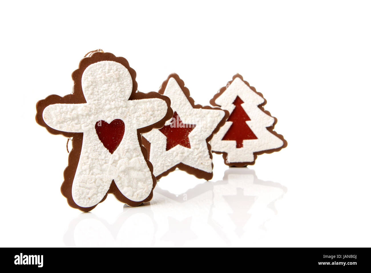 Lebkuchen Stern, Männchen, Weihnachtsbaum als Weihnachtsdekoration mit weißem Hintergrund Stock Photo