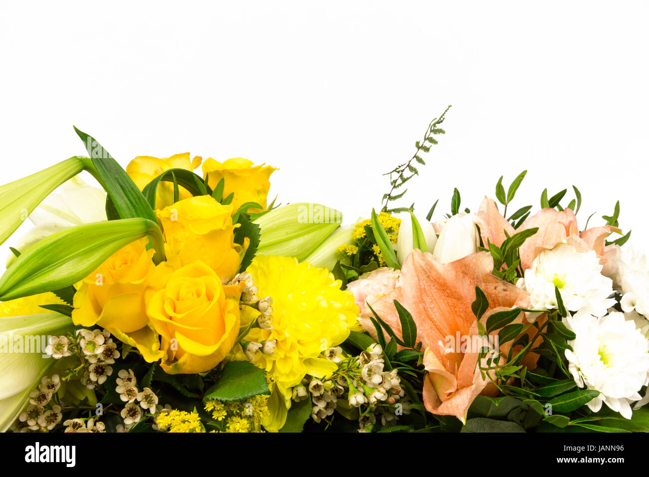 Ein Blumenstrauss mit Rosen, Lilien, Amaryllis und Chrysanthemen Stock Photo