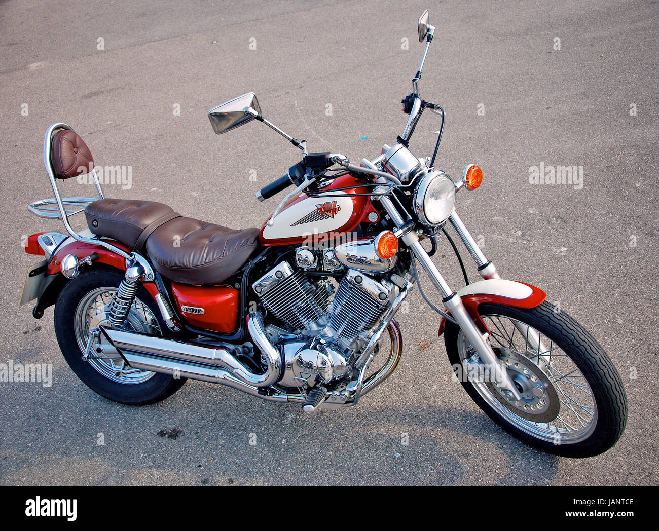 Yamaha Virago 535 motorcycle Stock Photo - Alamy