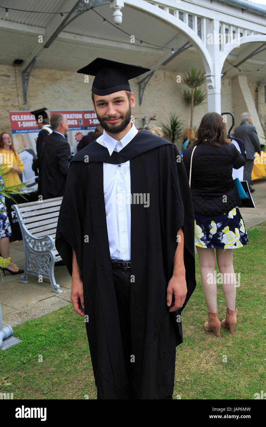 What To Wear Under Graduation Gown Male - All You Need Infos