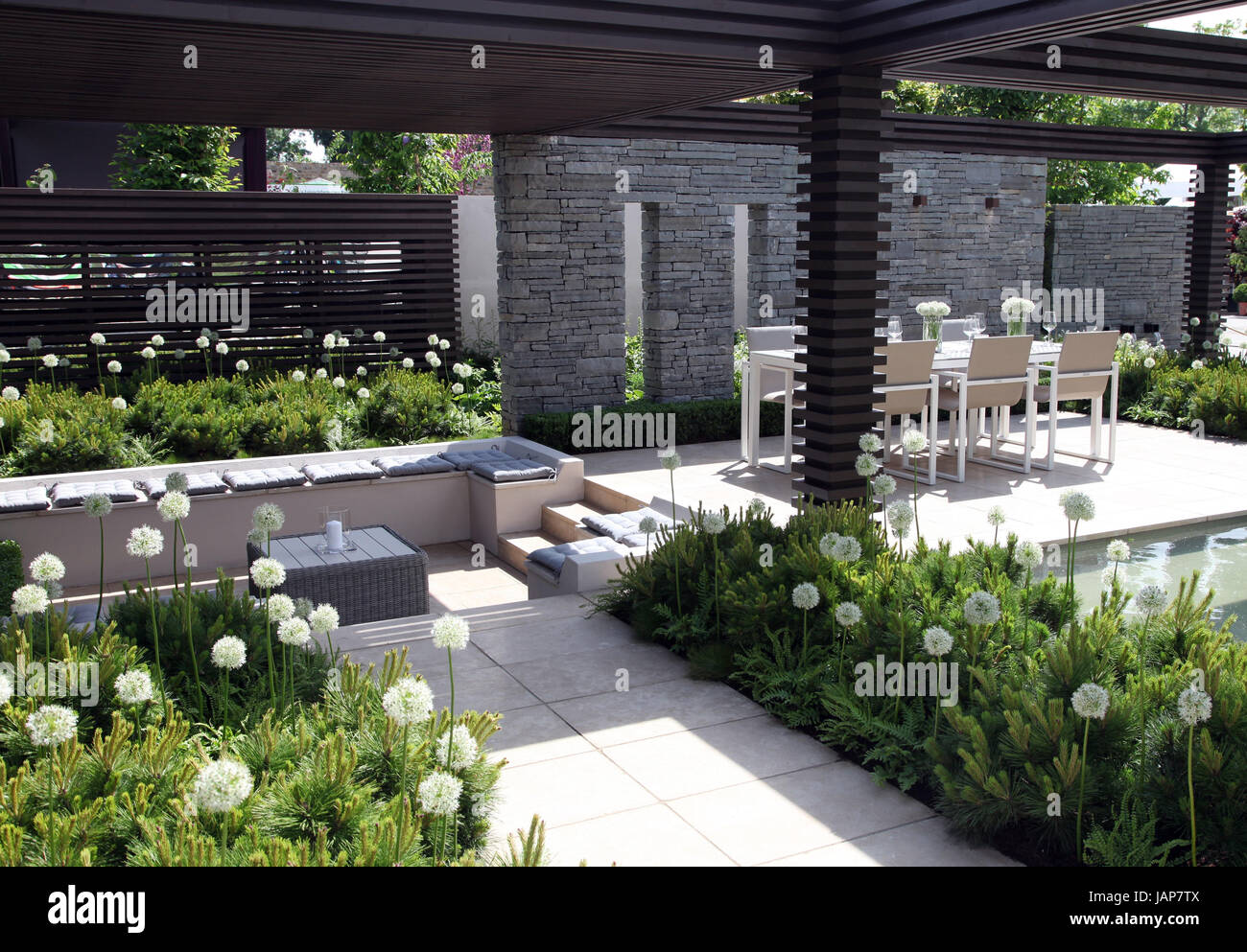 Savill’s Urban Retreat, Show Garden at Bloom designed by Alan Rudden Stock Photo