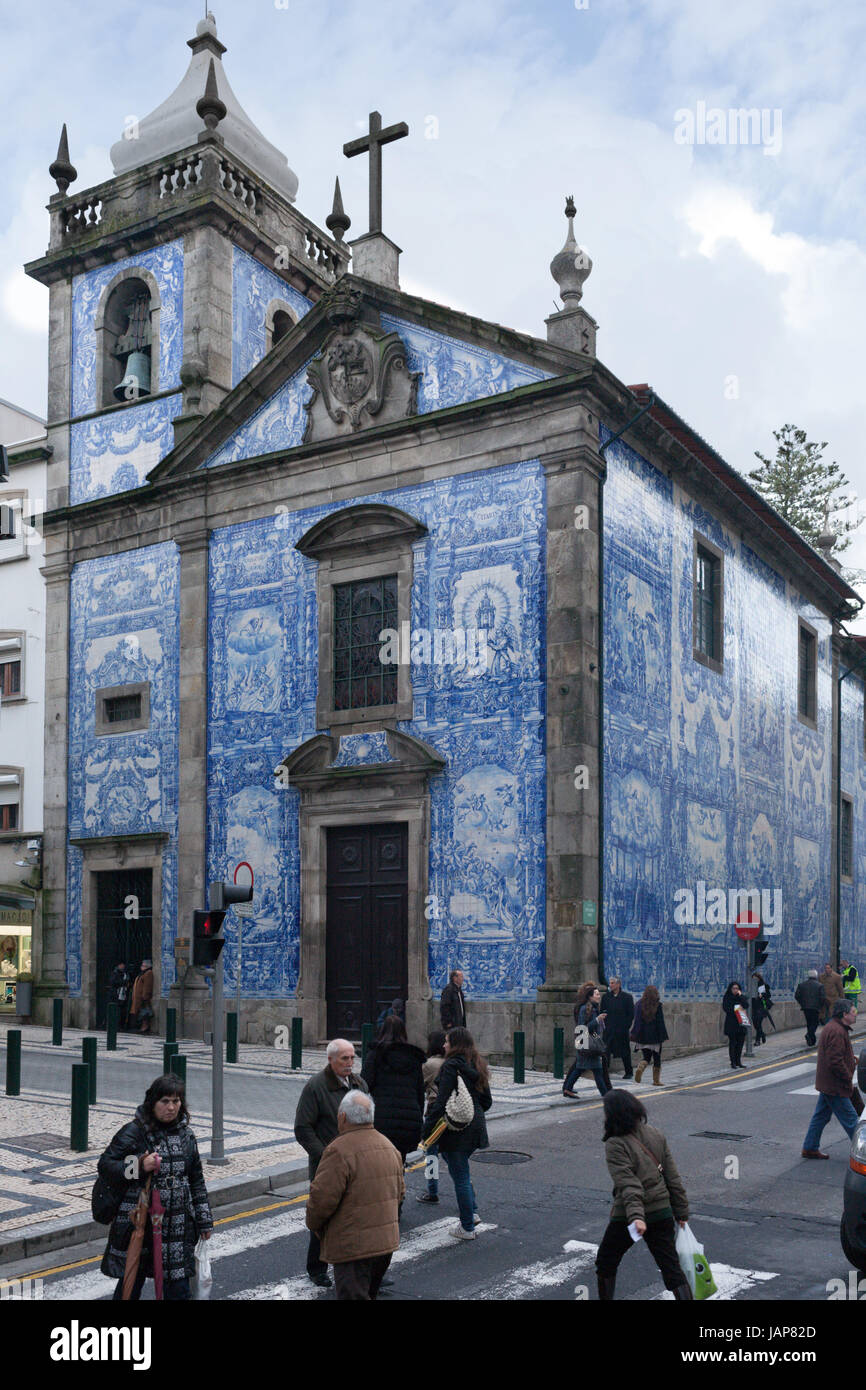 Capela Das Almas Church, covered in azulejos, Oporto, Portugal Stock Photo
