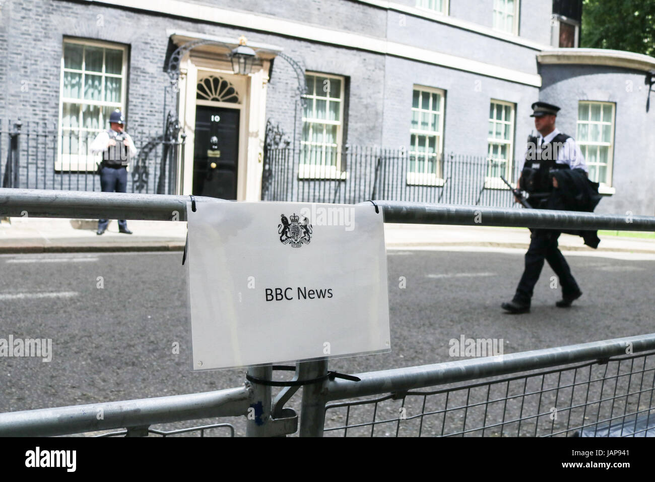 London, UK. 7th June, 2017. A makeshift stand is being erected  at Downing Street where the  UK and International media will gather to cover the winner of General election Credit: amer ghazzal/Alamy Live News Stock Photo