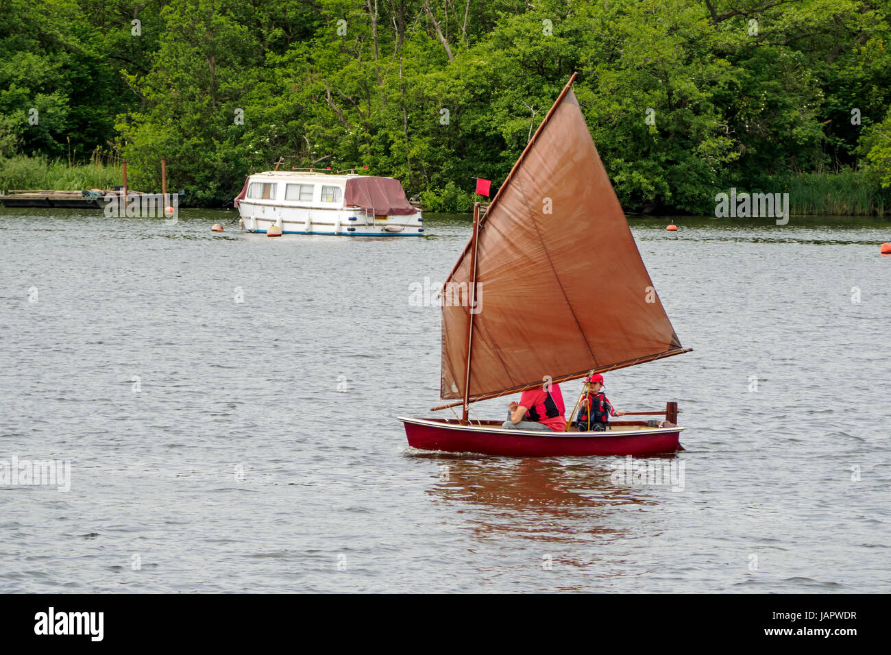 People sailing on norfolk broads hires stock photography and images
