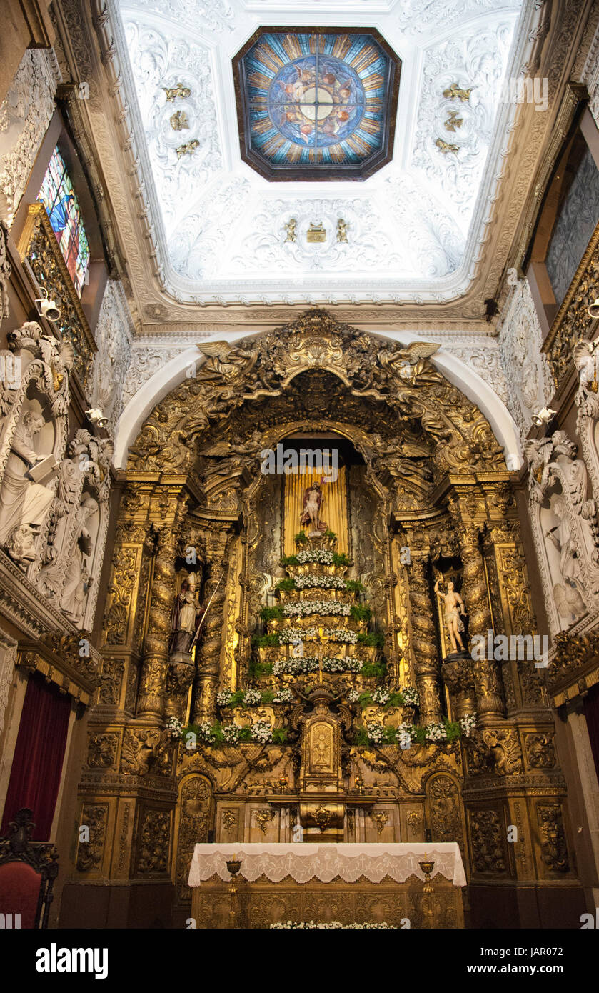 Igreja de Santo Ildefonso Altar - Porto Portugal Stock Photo - Alamy