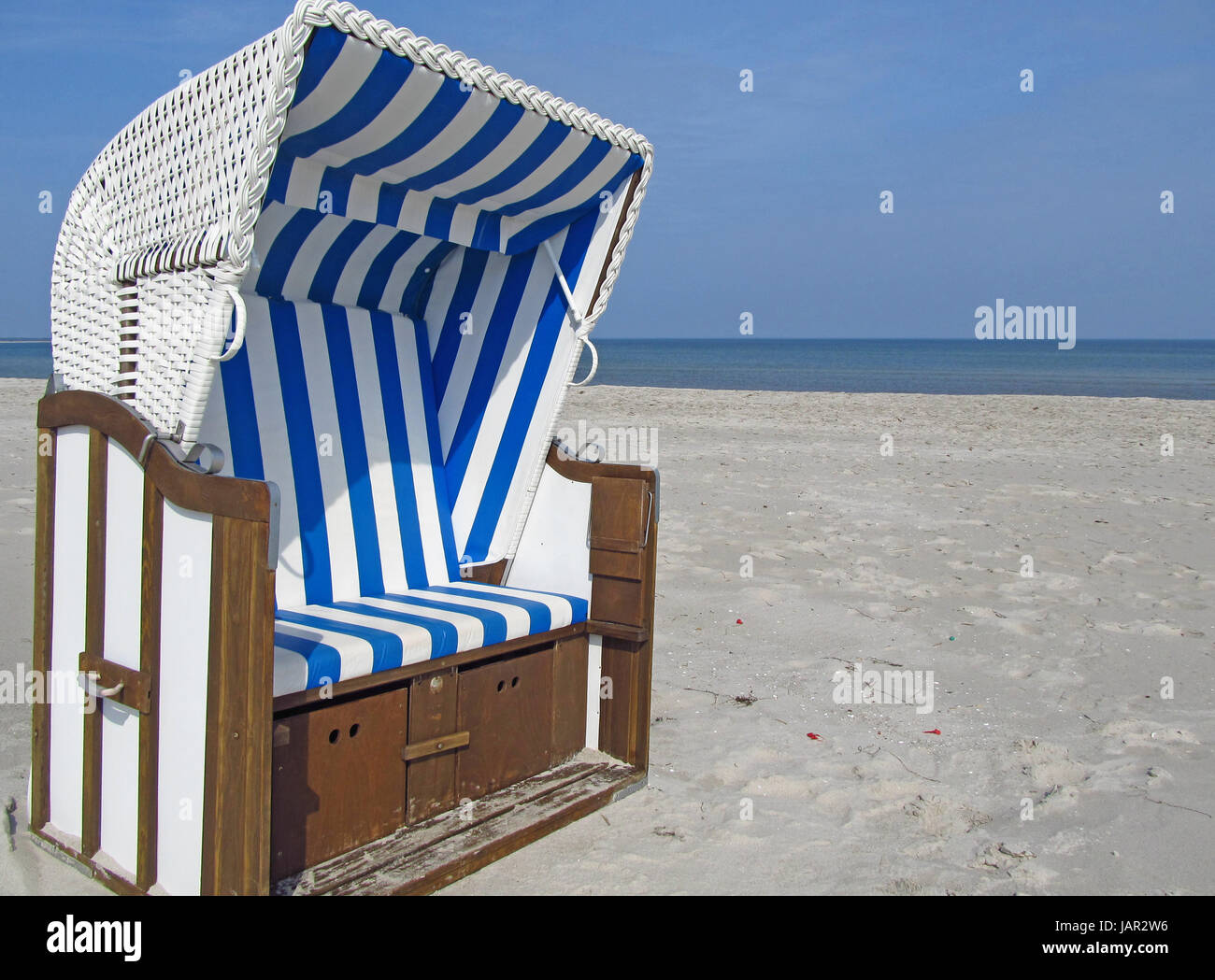 Strandkorb an der Ostsee, Deutschland Stock Photo Alamy