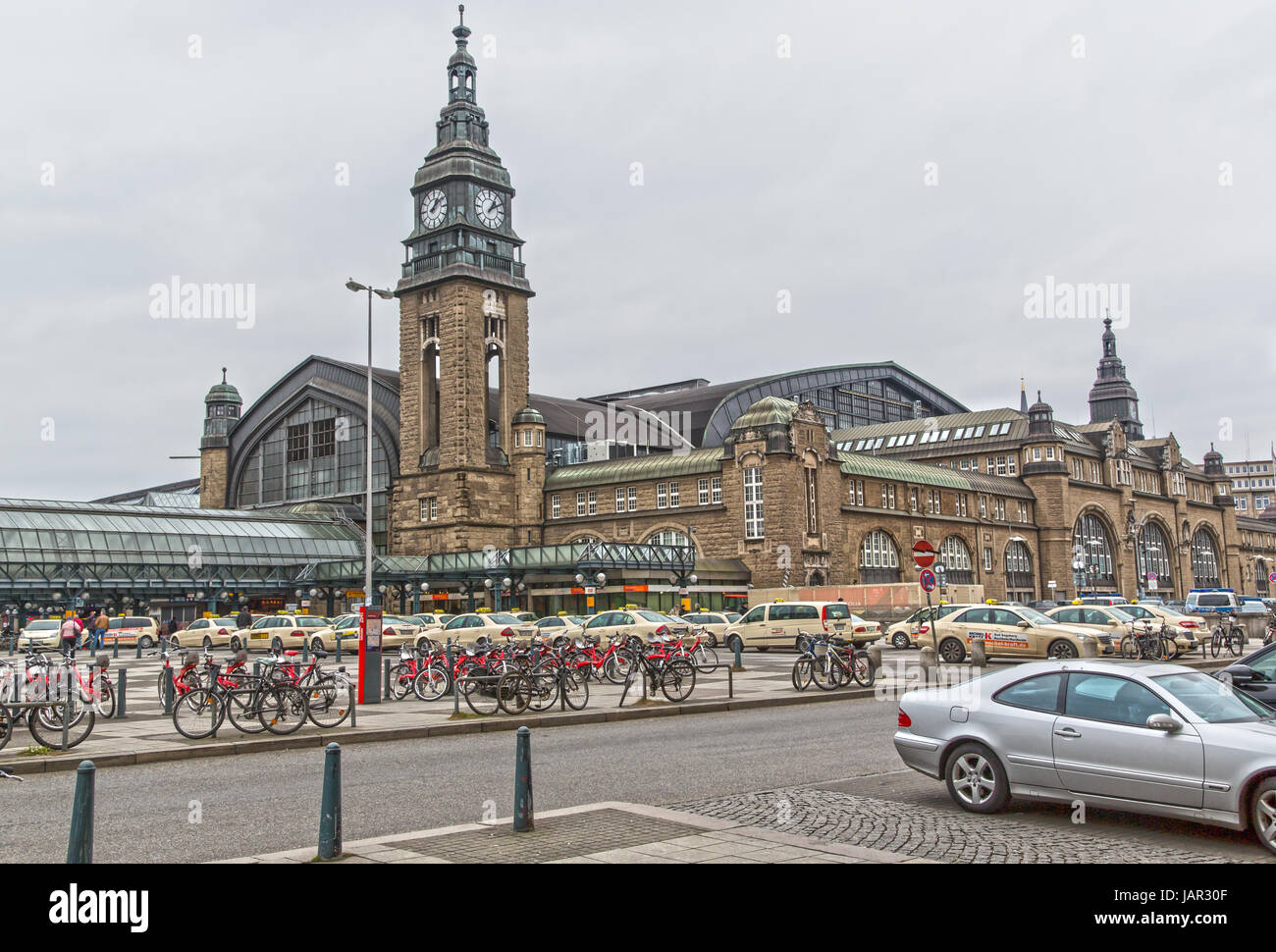 HAMBURG, GERMANY Hamburg Central train station Stock Photo - Alamy