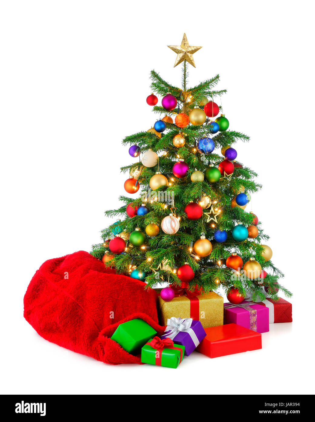 Bunte Studioaufnahme von Weihnachtsbaum mit Geschenken, isoliert auf weiß  Stock Photo - Alamy