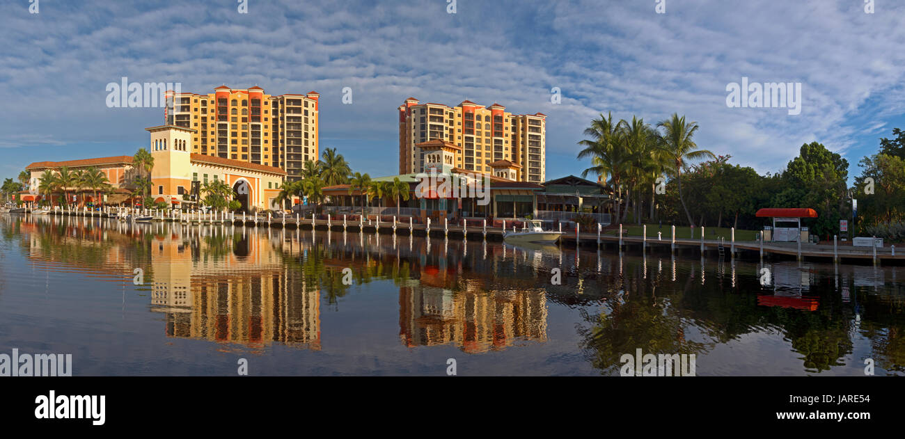 cape coral harbour site Stock Photo Alamy