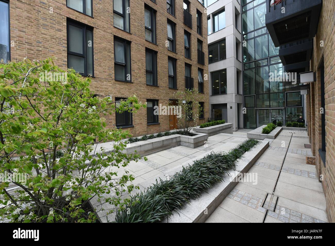 Modern, Glass Office Stock Photo - Alamy