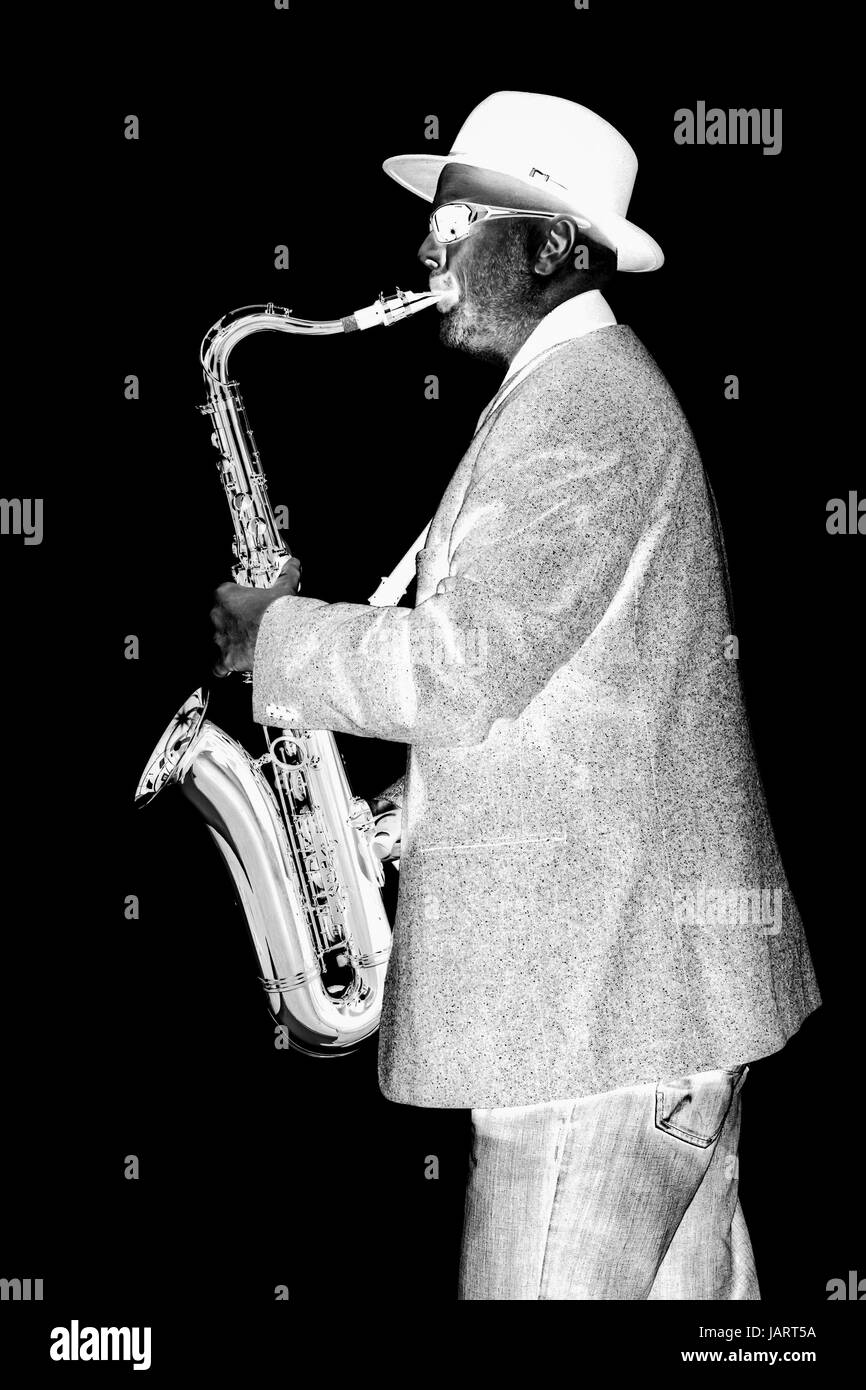 Tenor saxophone player Black and White Stock Photos & Images Alamy
