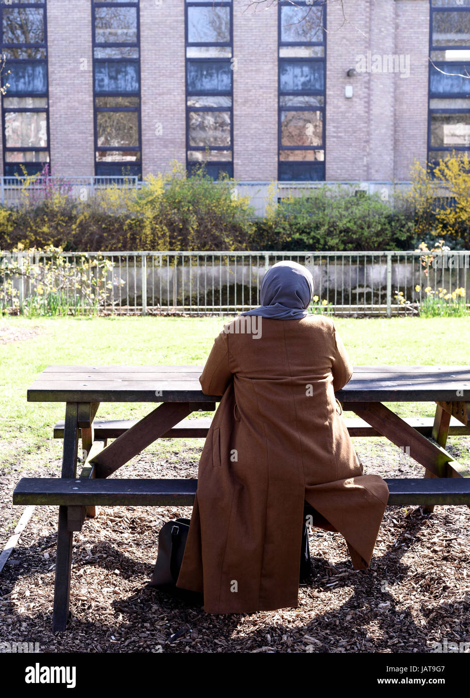 Muslim lady no face hi-res stock photography and images - Alamy