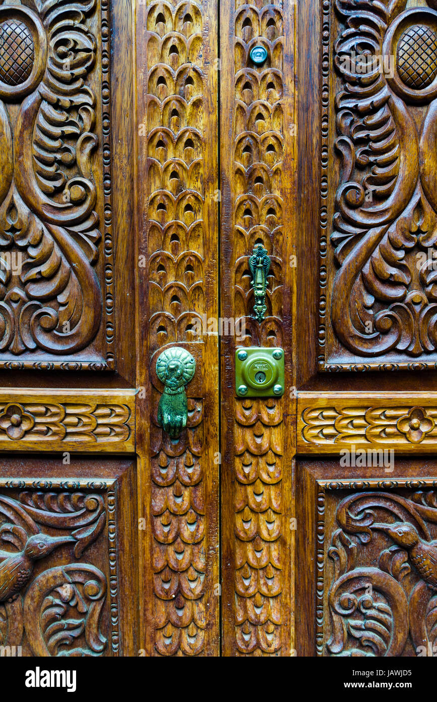 Carved door frame hires stock photography and images Alamy