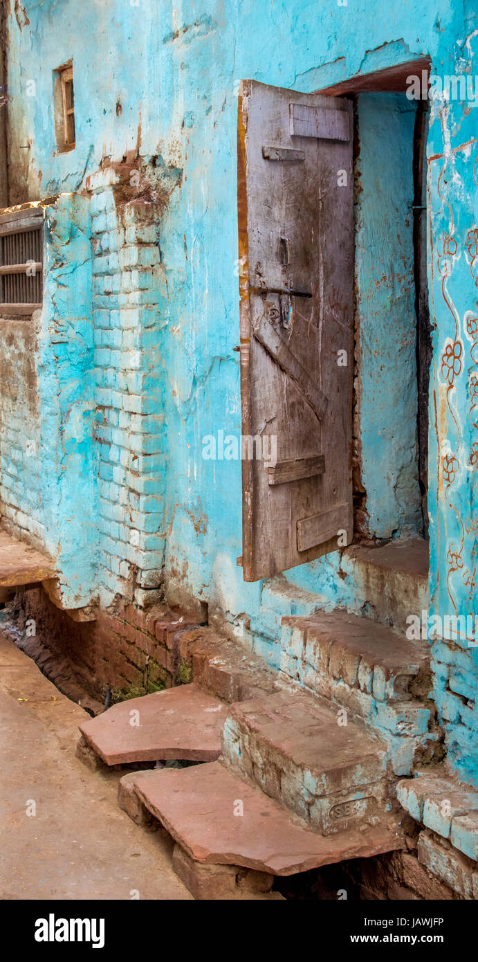 Indian door hi-res stock photography and images - Alamy