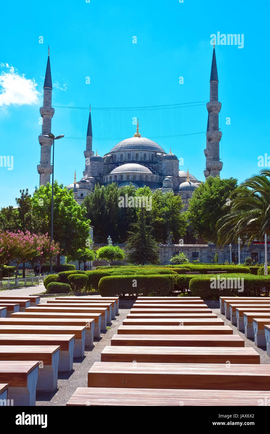 Sultan Ahmed Blue Mosque in Istanbul, Turkey Stock Photo - Alamy