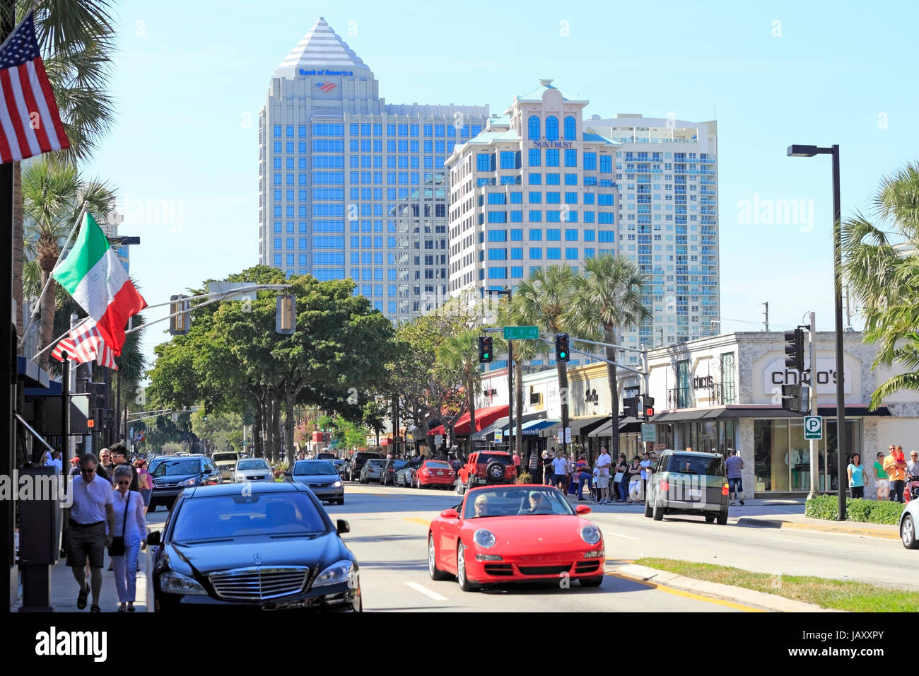 Las olas boulevard upscale hires stock photography and images Alamy