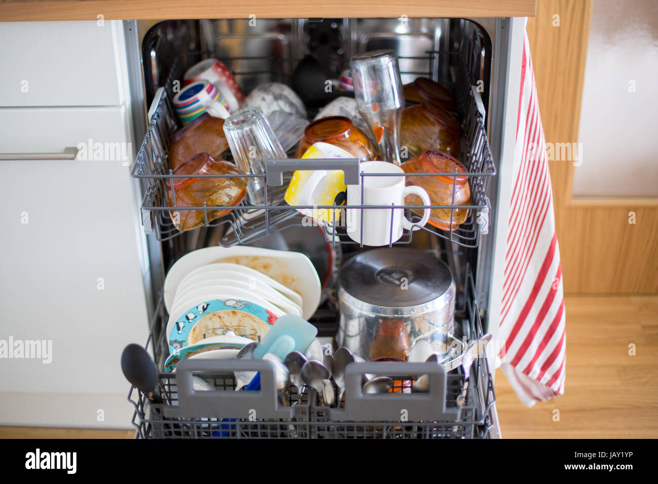 Unwashed glasses hires stock photography and images Alamy