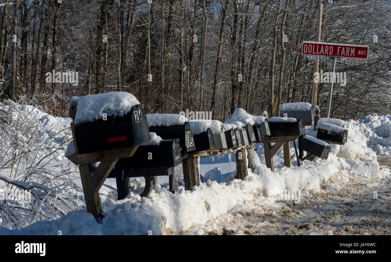 mailboxes in maine (usa Stock Photo Alamy