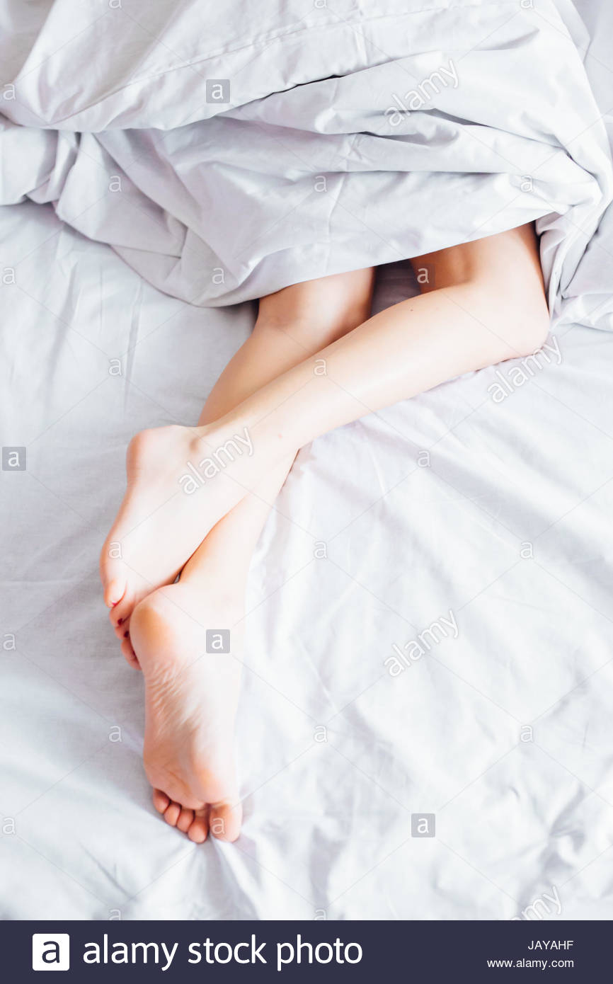 Under The Sheets Stock Photos & Under The Sheets Stock Images Alamy