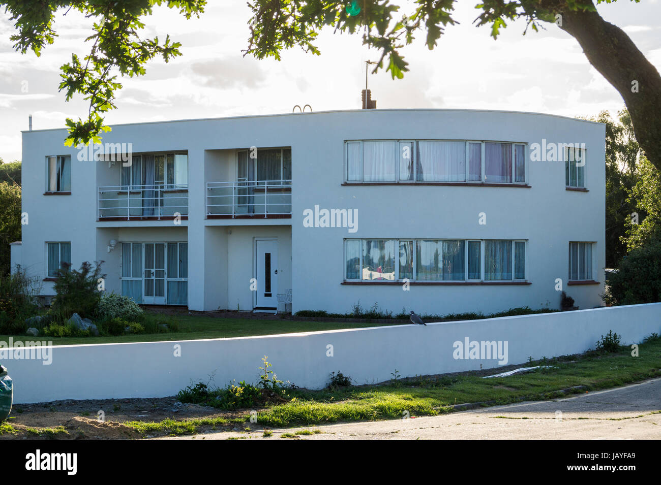 Streamline modern Art Deco style house by Oliver Hill, 1934, on the former Frinton Park Estate, Frinton-on-Sea, Essex, England Stock Photo