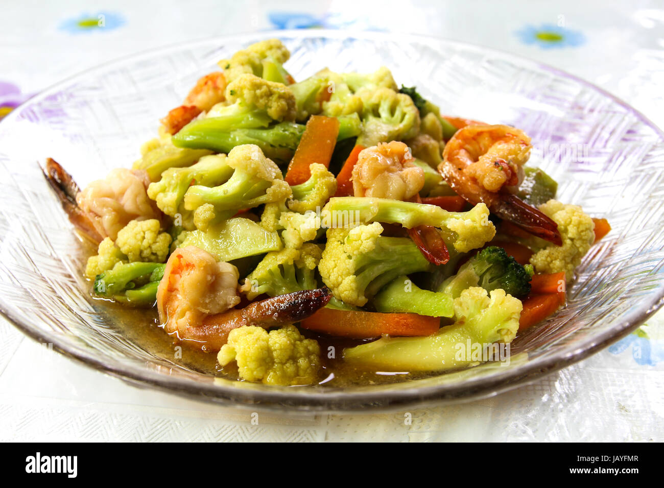 Stir-fry vegetables and shrimp Stock Photo - Alamy