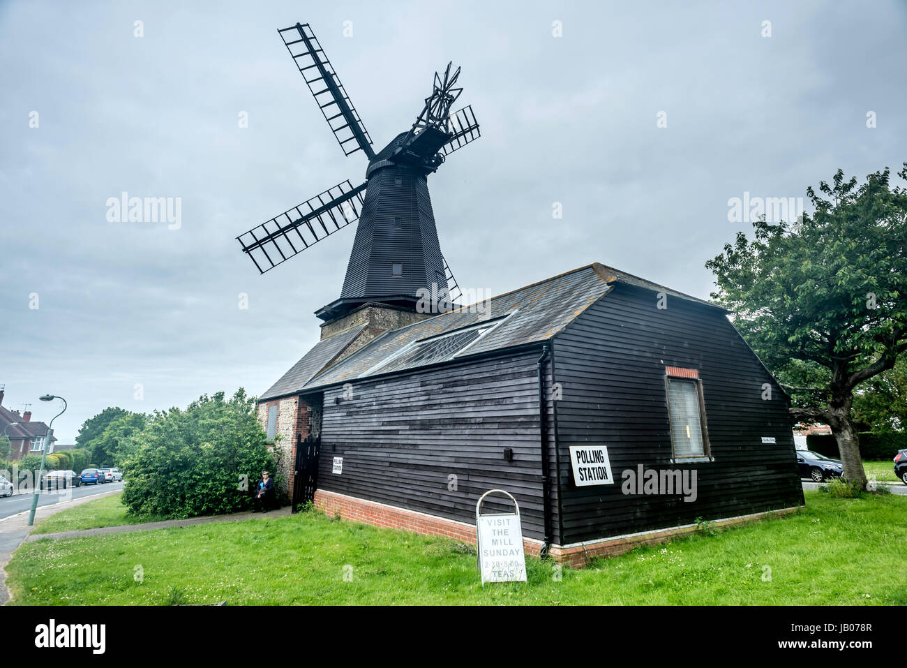 Brighton, UK. 08th June, 2017. Polling stations in Brighton and Hove:   West Blatchington Mill, in the Hove constituency Credit: Andrew Hasson/Alamy Live News Stock Photo
