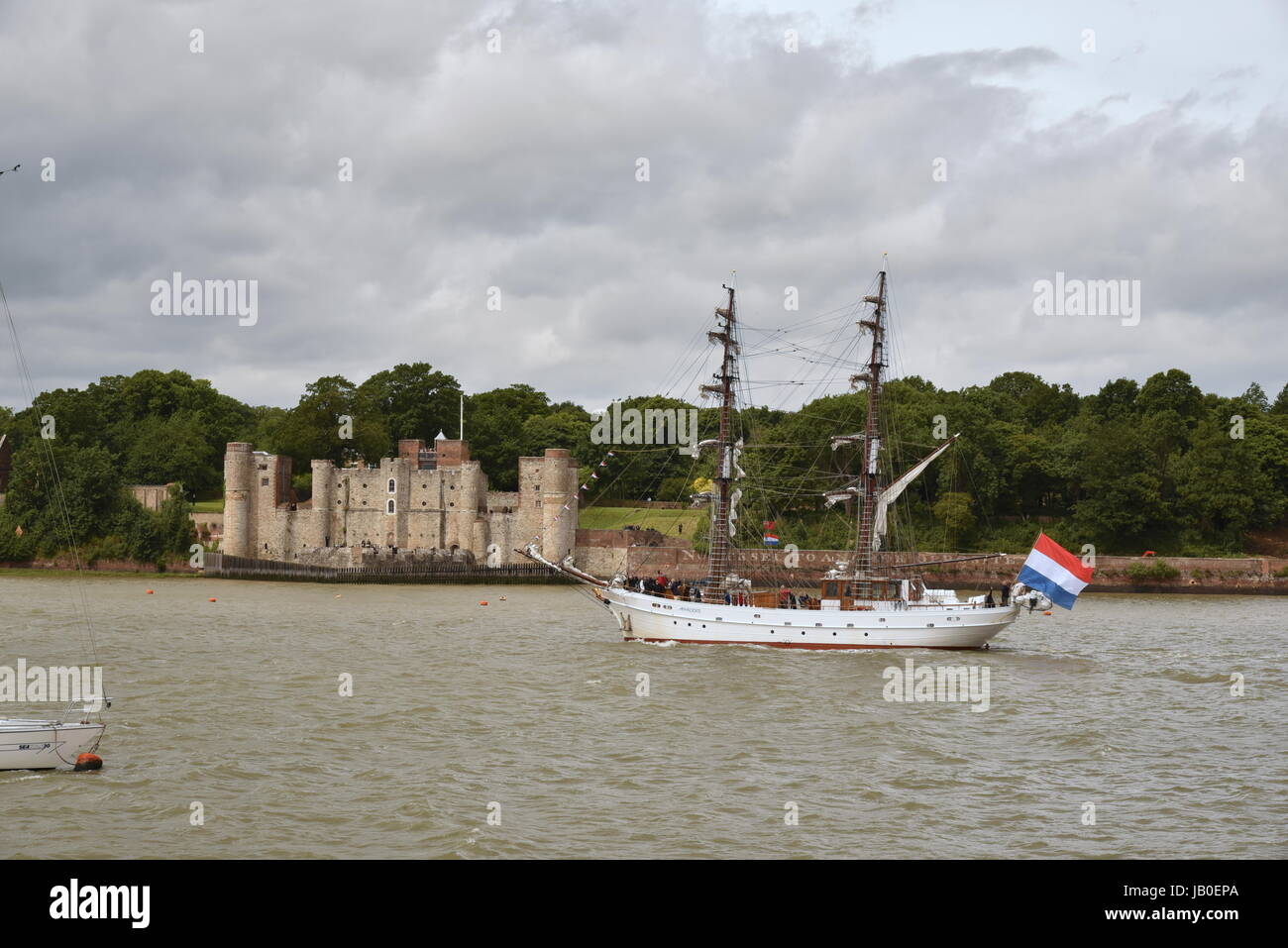 FLOTILLA OF DUTCH SHIPS ARRIVING ON THE RIVER MEDWAY FOR THE 350TH ANNIVERSARY CELEBRATIONS OF THE BATTLE OF THE MEDWAY Stock Photo