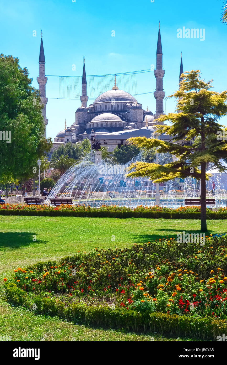 Sultan Ahmed Blue Mosque in Istanbul, Turkey Stock Photo - Alamy